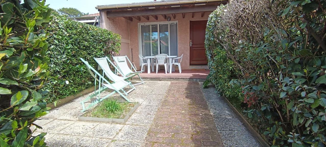Maison Classee Avec Jardinets A 800M De La Plage 卡布勒通 外观 照片